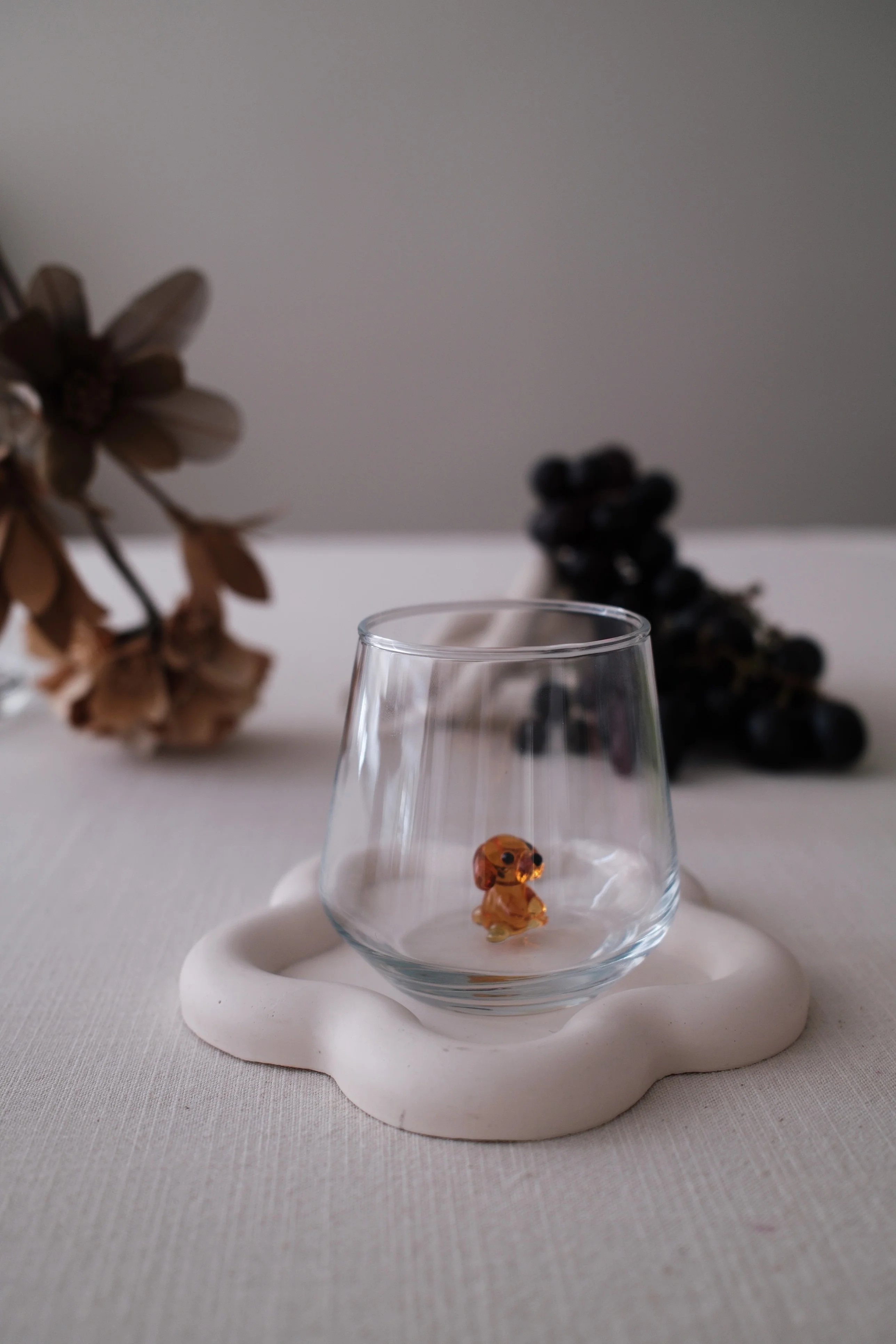 Dog Glass Amber - Image 4