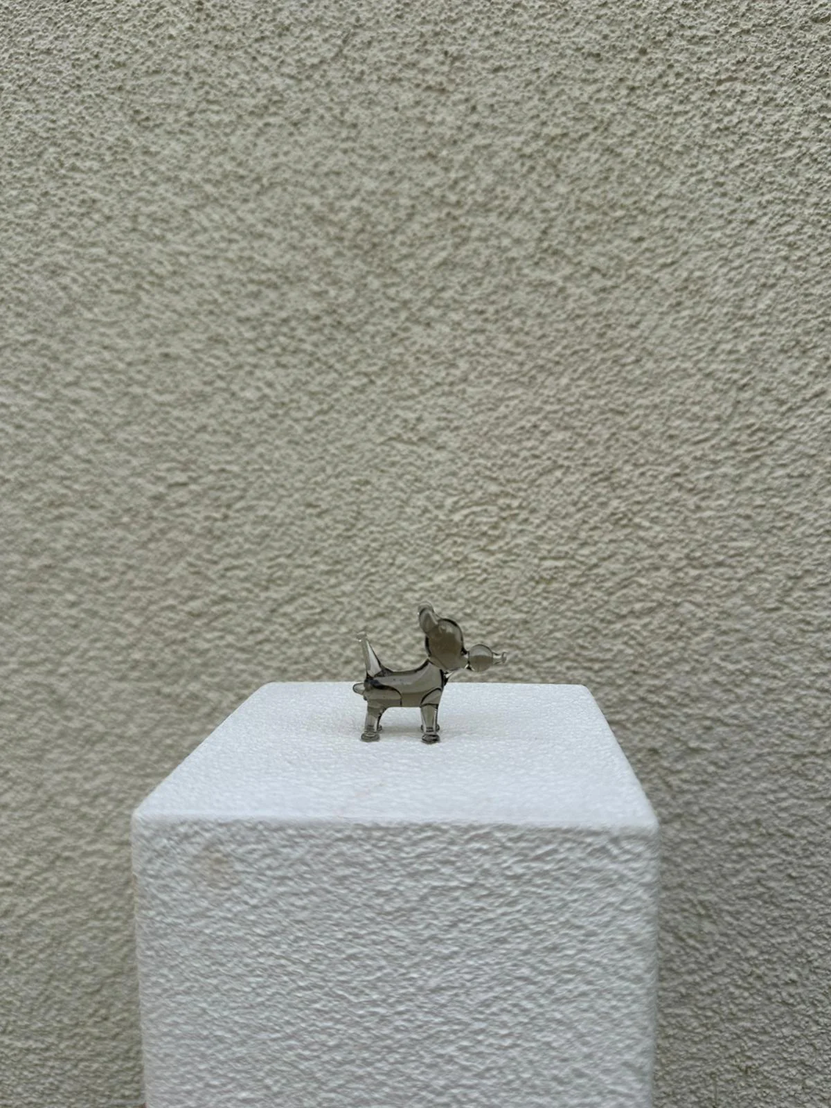 Grey Baloon Dog Glass Figurines - Image 2