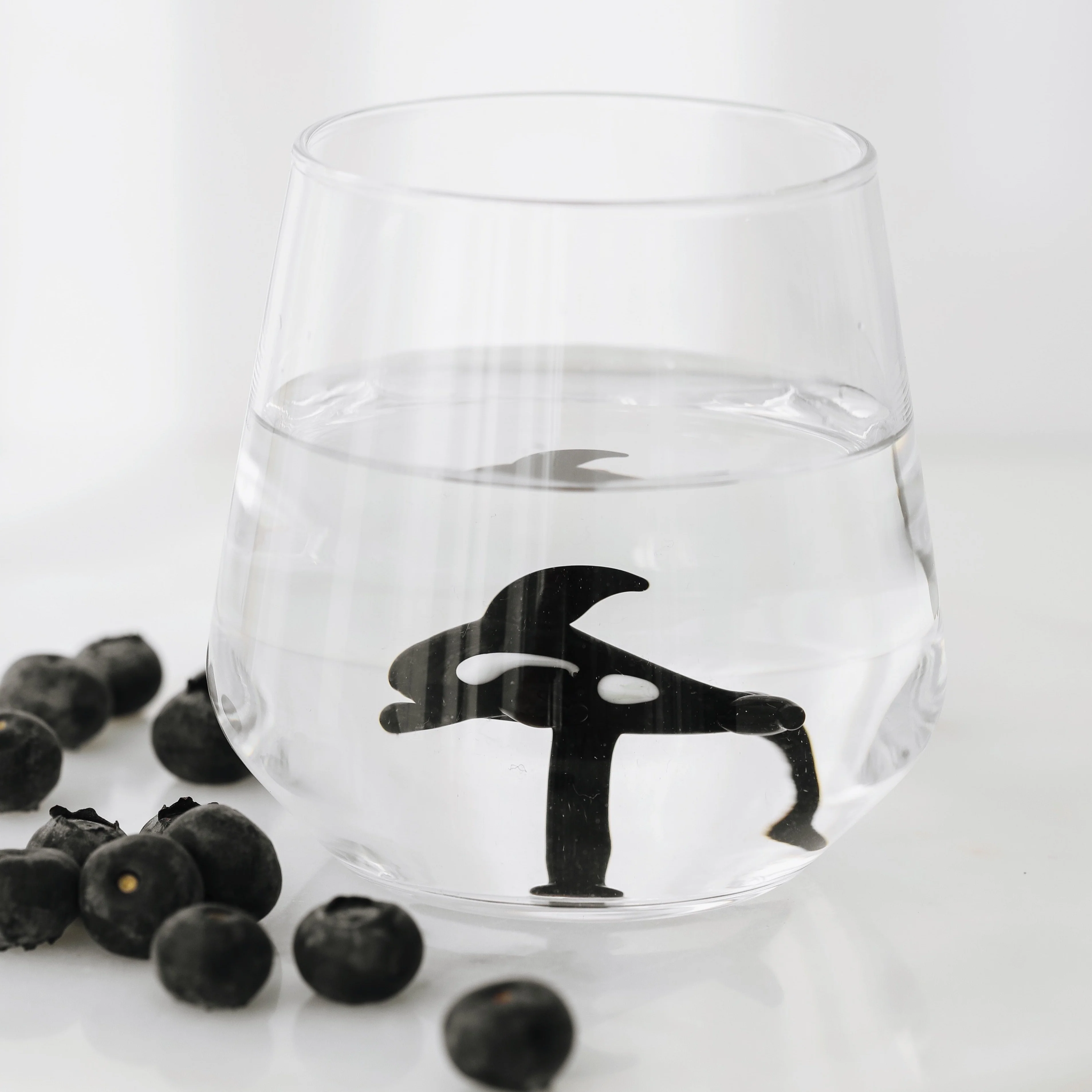 Orca Glass - Image 2